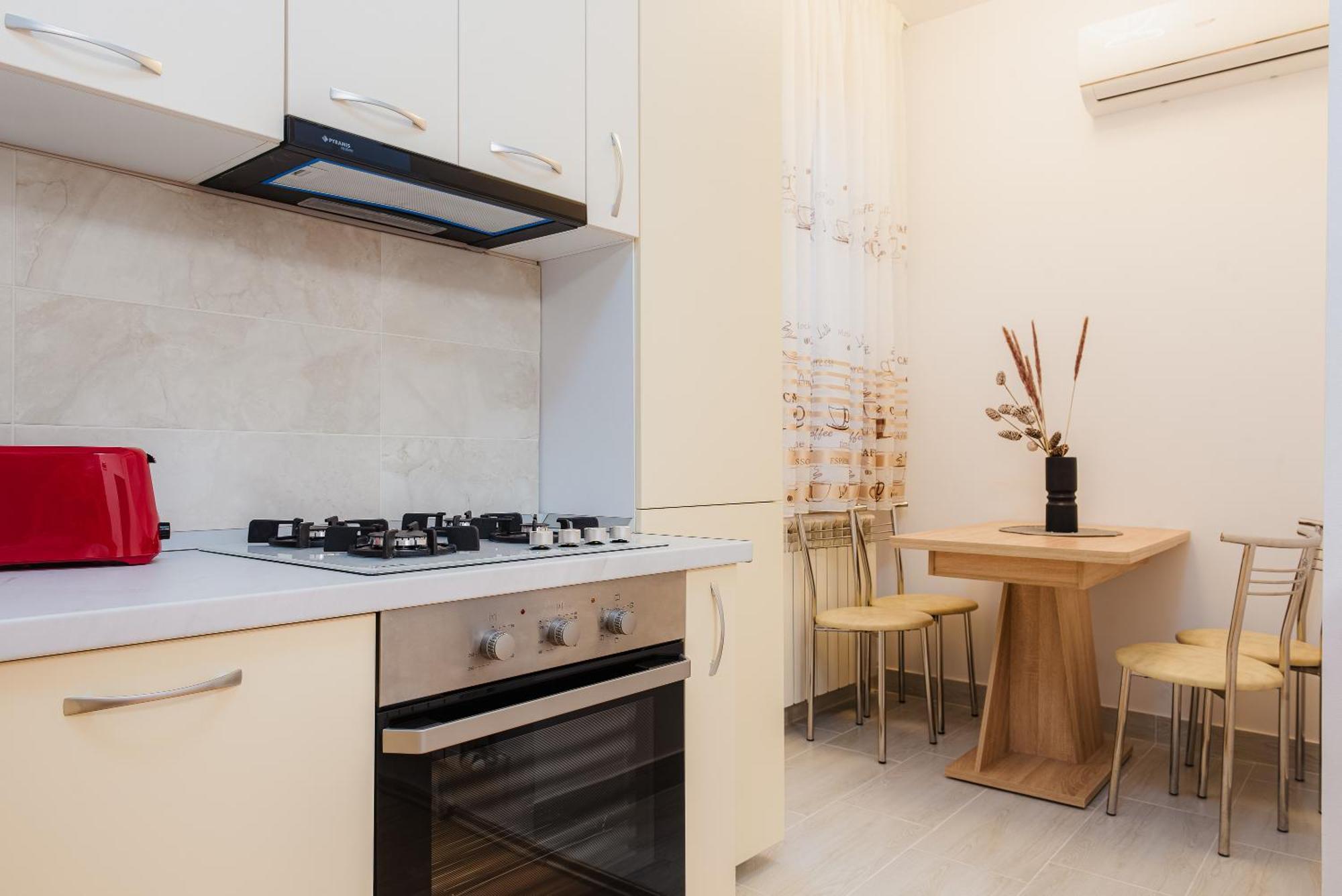 Apartament Steps2 Old Town & Metro - The Adventure Bukareszt Zewnętrze zdjęcie
